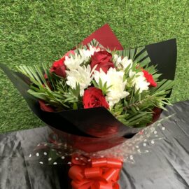 Rose Royale (5 rose stems)